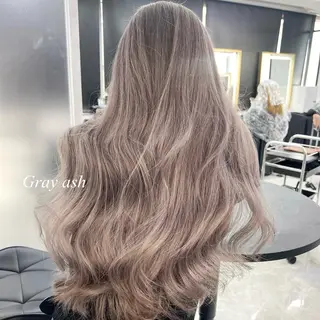 ロング カラー シールエクステ特化 ハイトーン、NANAのヘアスタイル