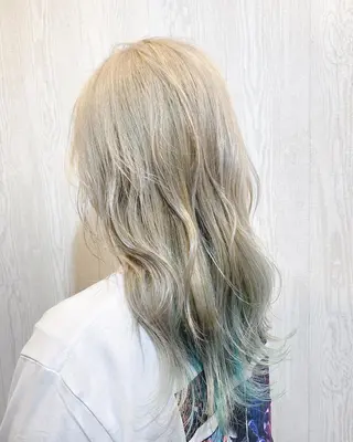 セミロング カラー ヘアアレンジ HUENEST アカデミーサロンのヘアスタイル