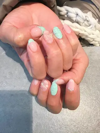 ネイル Nest 岩崎のネイルデザイン