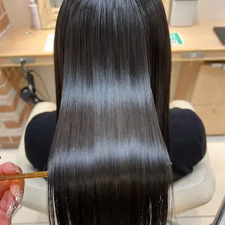 ロング 店長ハイトーンカラー 柞山史奈のヘアスタイル