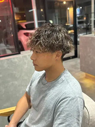 ショート パーマ メンズ 長谷川 湧のヘアスタイル