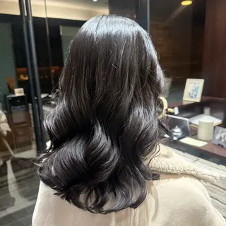 ミディアム パーマ 表参道|韓国風・コテ 巻き風パーマるい🌀のヘアスタイル