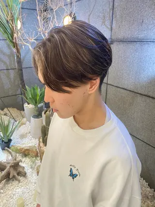 ショート カラー メンズ 酸スト/フェザー パーマ/三谷海斗のヘアスタイル