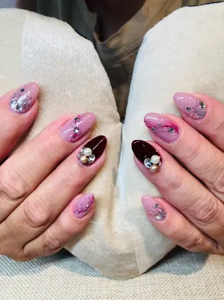 ネイル ECLAT エクラ所属・寺山 千鶴のネイルデザイン