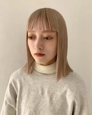 ミディアム カラー ブリーチカラーが人気 onnuのヘアスタイル