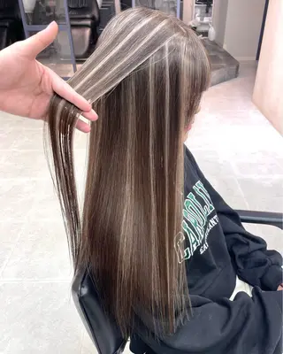 ロング カラー 奥山義進/大宮 /ダブルカラーのヘアスタイル