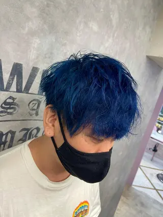 ショート カラー オフホワイトアンドなんば所属・福西 洋斗のヘアスタイル