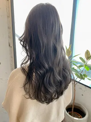 ロング カラー ヘアアレンジ yuka .のヘアスタイル