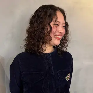 ミディアム パーマ レイヤー／パーマ KAHOのヘアスタイル