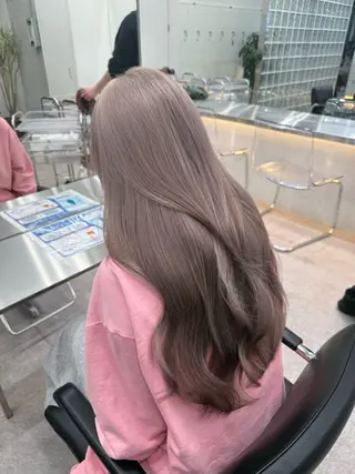 ロング ハイトーン/ベージュ /流星💫のヘアスタイル