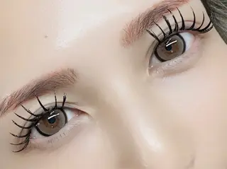 マツエク・マツパ FLEUR eyelashsalon所属・FLEUR 【フルール】のマツエク・マツパデザイン