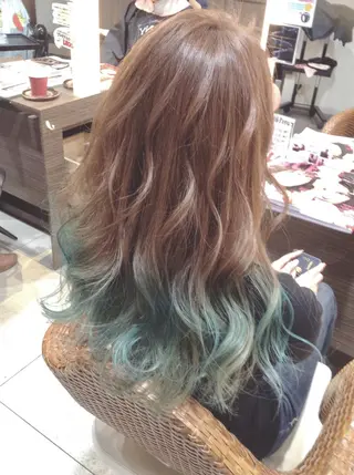 ロング ブリーチなしダブル/ レイヤーカット 小棹のヘアスタイル