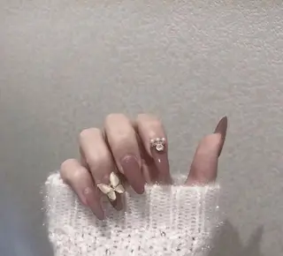 ネイル 🦋ネイルサロン ブラン🌈ゆりのネイルデザイン