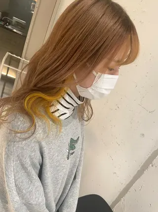 ミディアム カラー カジュアルを女っぽく 𝗮𝘆𝗮𝗰𝗼のヘアスタイル