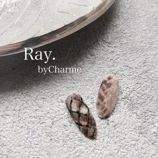 ネイル Ray. ／綺麗目ニュアンスのネイルデザイン
