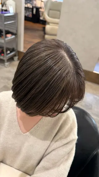 ショート カラー 白髪ぼかし 👒堀江・ヨンスクのヘアスタイル