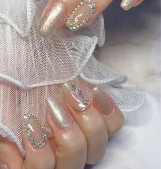 ネイル ちゅるんネイル🪄 耳ツボジュエリー🔗のネイルデザイン