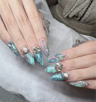 ネイル Lee Nailsのネイルデザイン