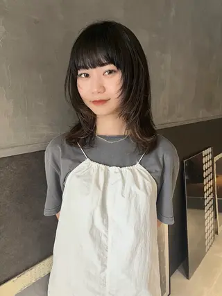 ミディアム 田中 里奈のヘアスタイル