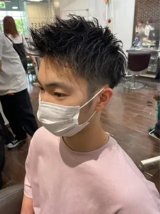 ショート カラー パーマ メンズ レディースカット いからしゆうたのヘアスタイル