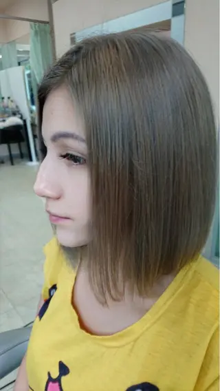 ショート カラー ヘアアレンジ au美容室所属・au栄矢場町 水素髪質改善Tのヘアスタイル