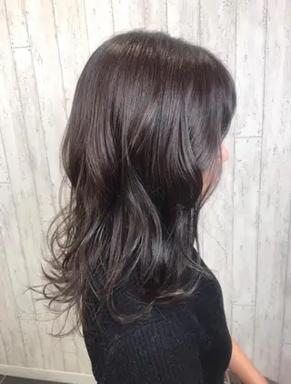 セミロング カラー 田中 あかねのヘアスタイル