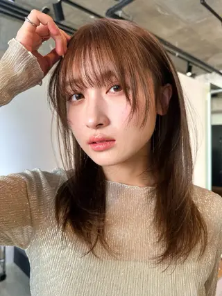 ミディアム カラー パーマ 🫧小顔×似合わせ× 透明感カラー🫧のヘアスタイル