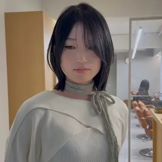 ミディアム カラー noa/ 渋谷のヘアスタイル