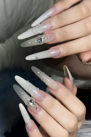 ネイル D-BEAUTY Nailsalonのネイルデザイン