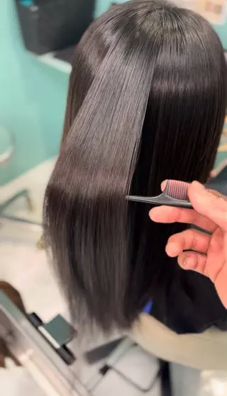 セミロング 透明感カラー特化/ 顔まわり特化/辻部のヘアスタイル