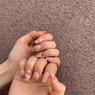 ネイル revia所属・ERI Nailistのネイルデザイン