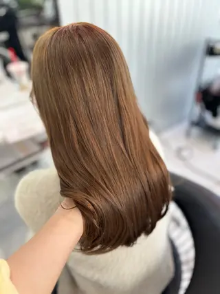 セミロング カラー Sakuraෆ˚* 透け感ベージュ🥨のヘアスタイル