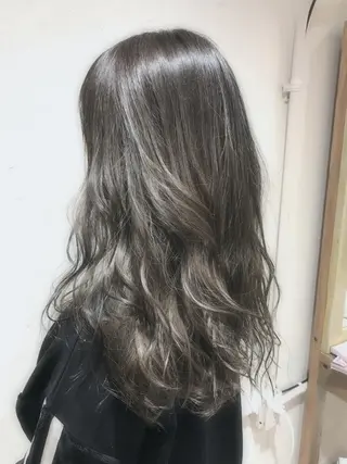 ミディアム セミロング ロング カラー パーマ ヘアアレンジ filo byFeria渋谷所属・縮毛矯正/美髪 髪質改善/石田幸輔のヘアスタイル