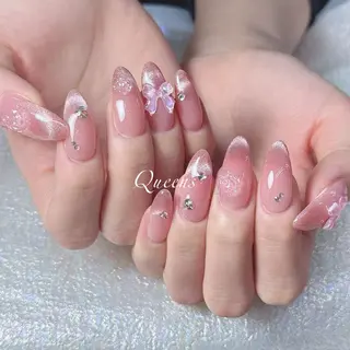 ネイル Queens テイのネイルデザイン