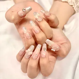 ネイル WOLTOKYO 🦋shizukuのネイルデザイン