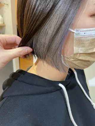 ショート カラー akane .のヘアスタイル