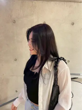 カラー 喜友名 ウララのヘアスタイル