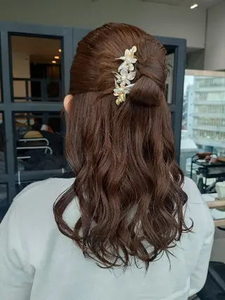 ミディアム ヘアアレンジ ヘアアレンジ/透明感 カラー/AKARIのヘアスタイル