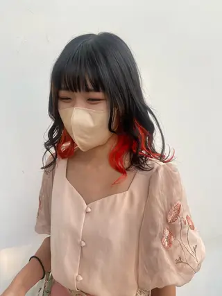 セミロング カラー 瀧下 唯のヘアスタイル