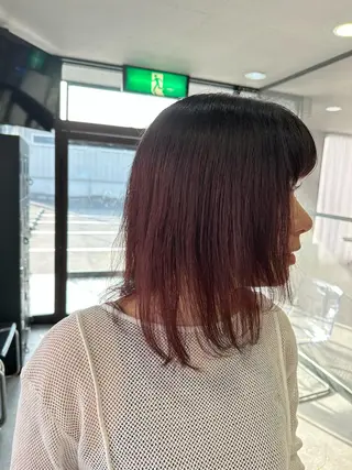 ミディアム 手塚 菜々美のヘアスタイル