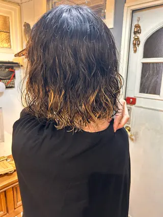 ショート パーマ 清水千優/パーマ/透 明感カラー/メンズのヘアスタイル