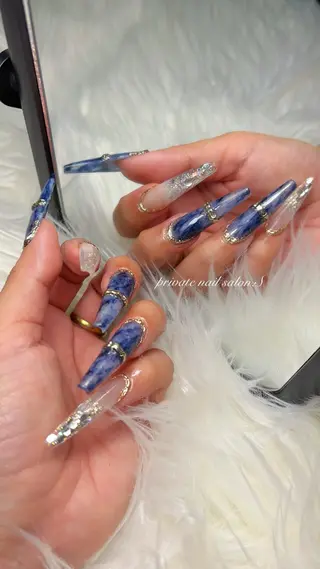 ネイル 関山 志乃のネイルデザイン