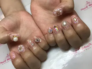 ネイル ネイルリボン 受付スタッフのネイルデザイン