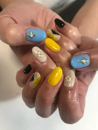 ミディアム ネイル nailアクイール morishitaのネイルデザイン