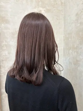 ミディアム カラー iru所属・Ayano アヤノのヘアスタイル