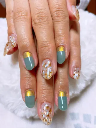 ネイル The Best Beauty受付担当のヘアスタイル