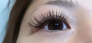 マツエク・マツパ Carat Eyelash&Eyebrow 市川店所属・時田 友美のマツエク・マツパデザイン