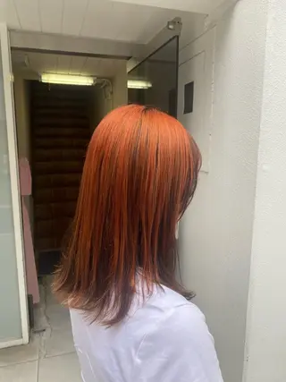 カラー レイヤー/ハイトーン ヒガシサヨのヘアスタイル