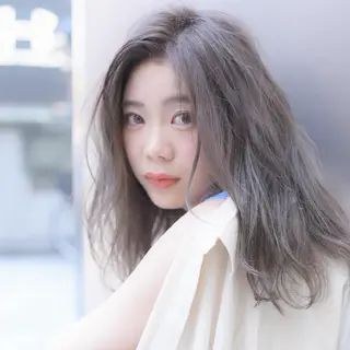 カラー セミロング 竹内啓太 ボブのヘアスタイル