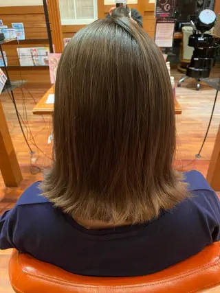 ミディアム カラー 藤井 沙季のヘアスタイル